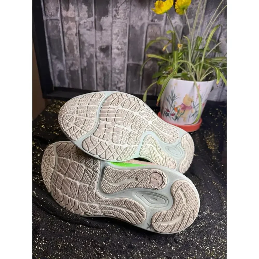 Lululemon Blissfeel Women's Running Shoes - Butter Pink / Scream Green (Size 9)